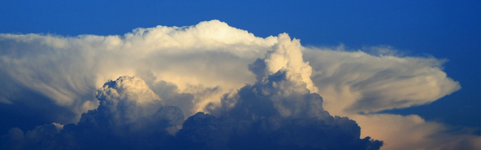 Wolken Kopfgrafik 01